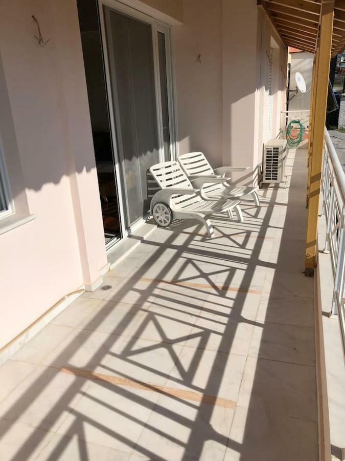 Apartament Azure Retreat Loutráki Zewnętrze zdjęcie